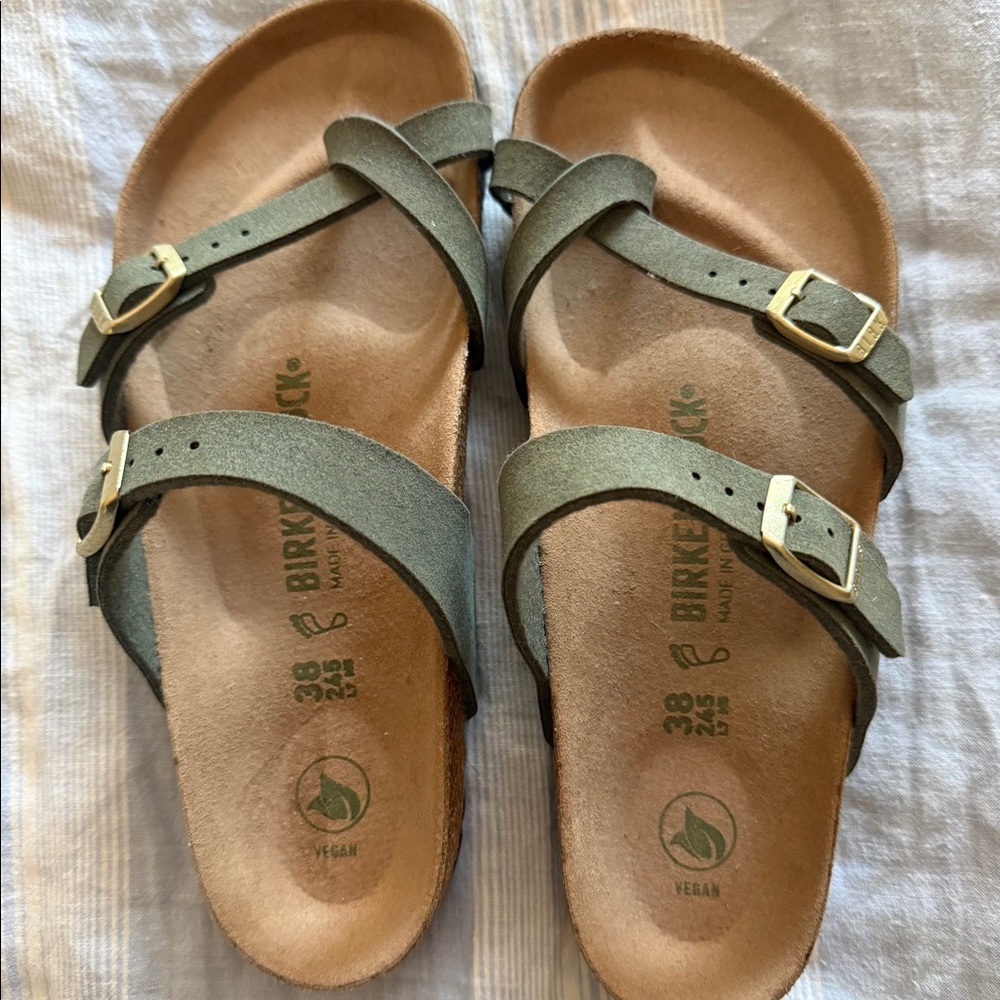 Vegan Birkenstocks Mayari size 38